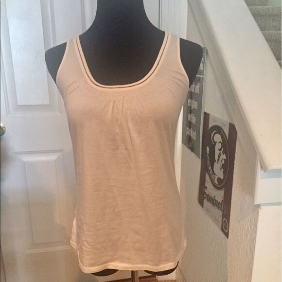 Classic tank top by Ann Taylor Loft in small - Picture 1 of 1
